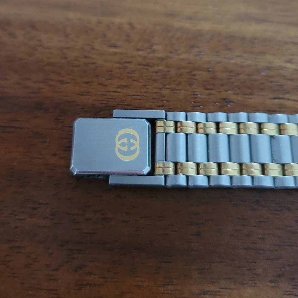 Gucci 9000m Watch - Picture 5 of 6